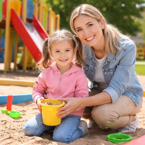 Fotka článku Hlídačka jako součást rodiny: Když péče překročí hranice povinností